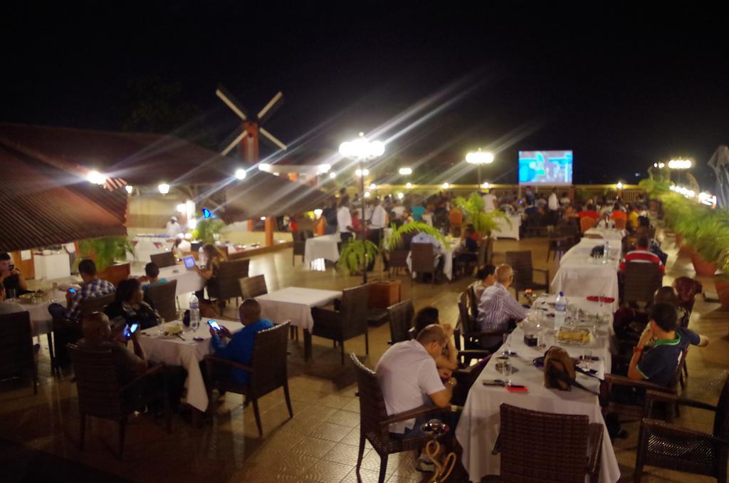 Hotel Du Lac Cotonou Exterior foto