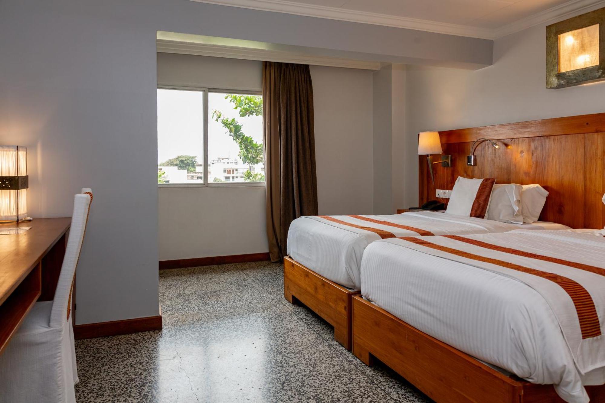 Hotel Du Lac Cotonou Exterior foto